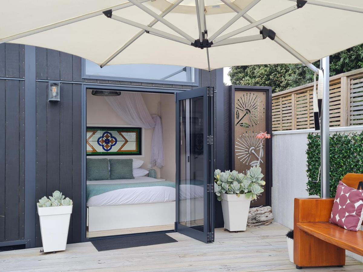 Aroha Tiny House Peka Peka Apartment Waikanae Ngoại thất bức ảnh